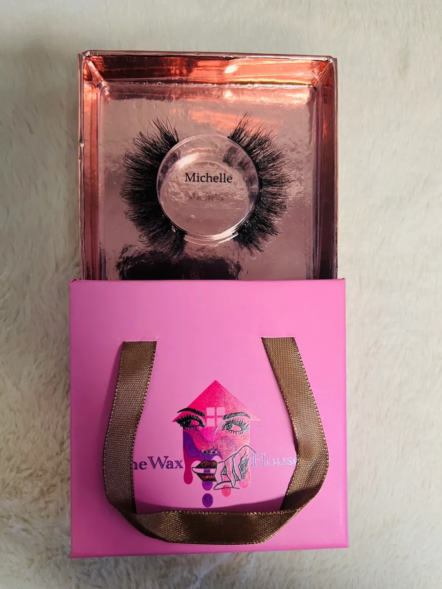 The Wax House - "Michelle" False Eyelashes, 1 Pair