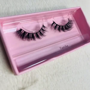 The Wax House – “Tamika” False Eyelashes, 1 Pair